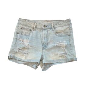 American Eagle Light blue distressed shorts.